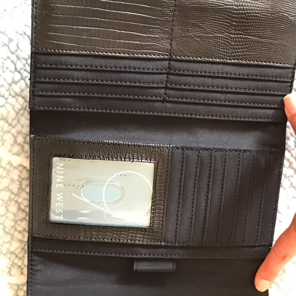 Wallets - Picture 8 of 8